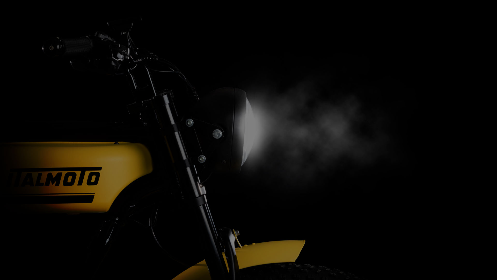 Guidare bici elettrica di notte